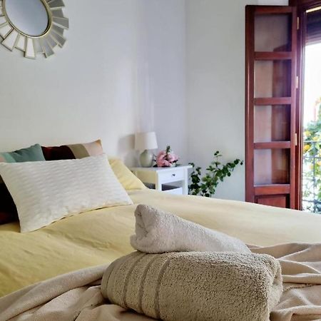 Hostfy Mercado De Triana Севилья Экстерьер фото