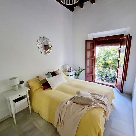 Hostfy Mercado De Triana Севилья Экстерьер фото