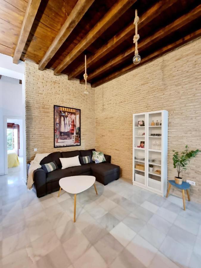 Hostfy Mercado De Triana Севилья Экстерьер фото