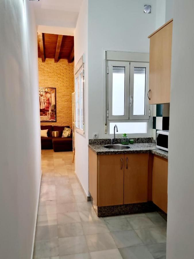 Hostfy Mercado De Triana Севилья Экстерьер фото